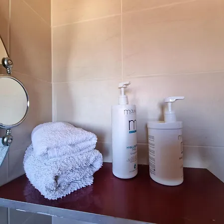 Impeccable 3-bed In וילה *