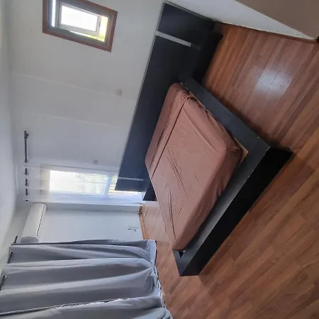 Impeccable 3-bed In Βίλα