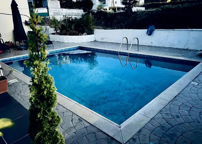 Impeccable 3-bed In Villa *